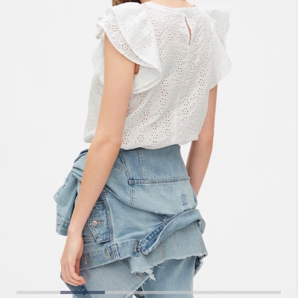 Gap Eyelet Ruffle Sleeve Top - Picture 2 of 5